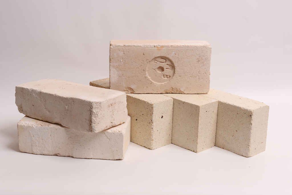 Огнеупорный кирпич