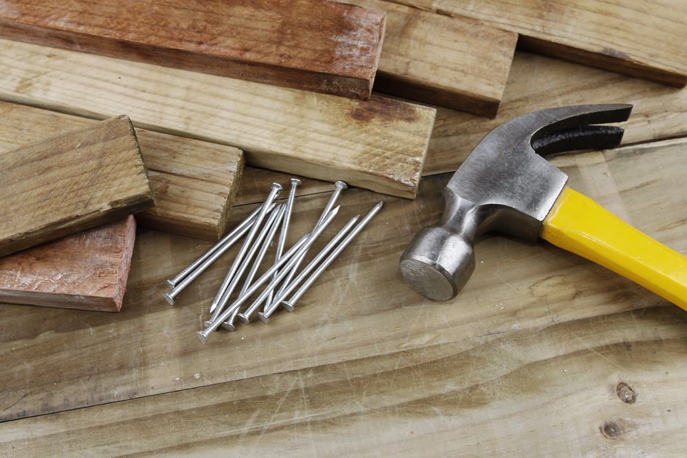 gvozdi1.jpg Depositphotos_120869128_S.jpg